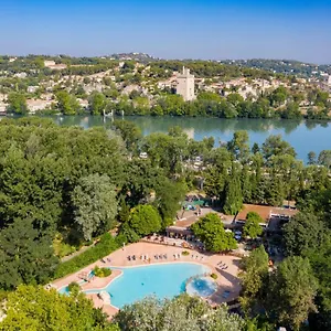 Camping Du Pont D'avignon Kemp